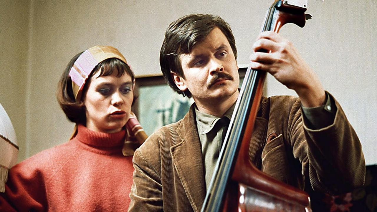 Iso viulu - kaks sataa backdrop