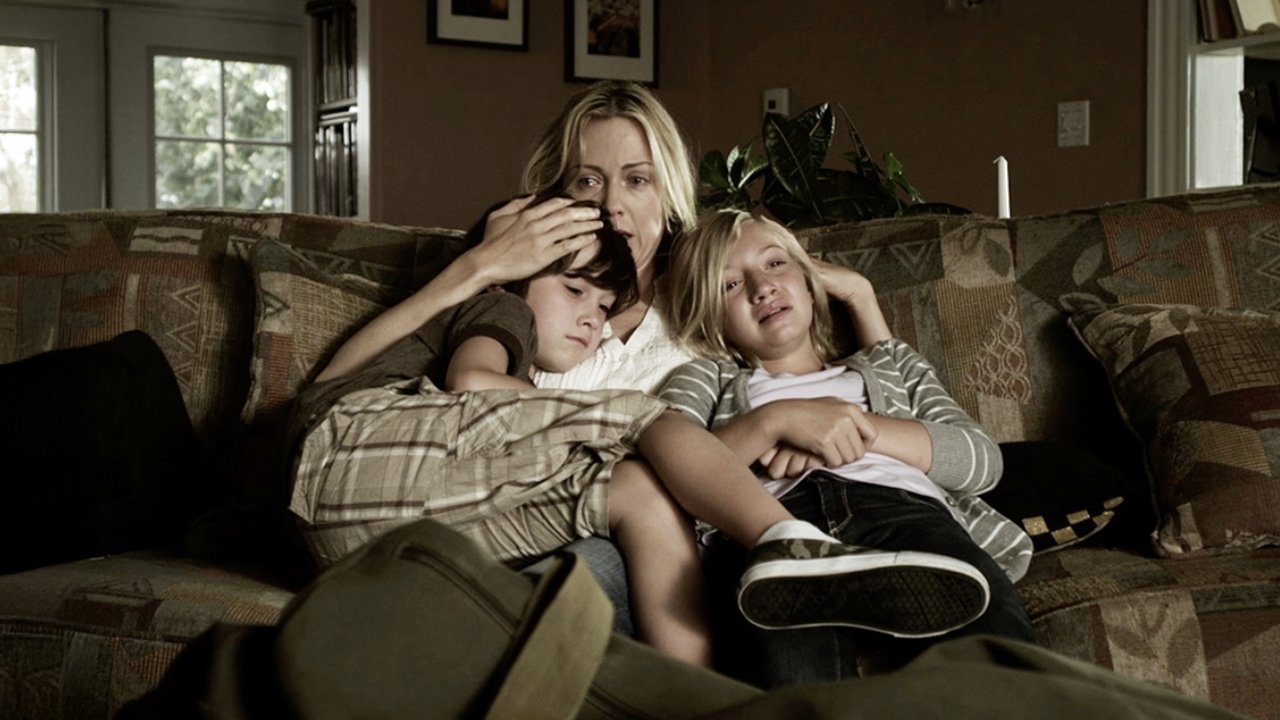 The Walking Dead: Torn Apart backdrop