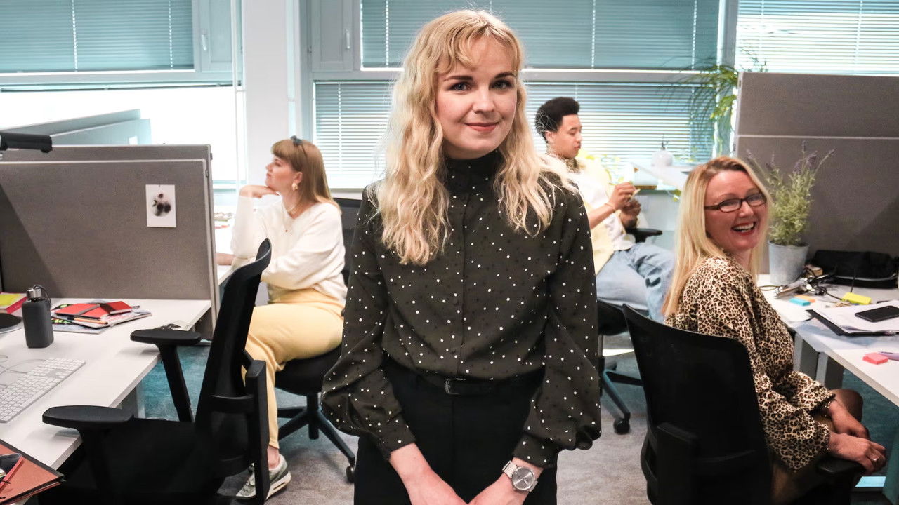 Huijarisyndrooma backdrop