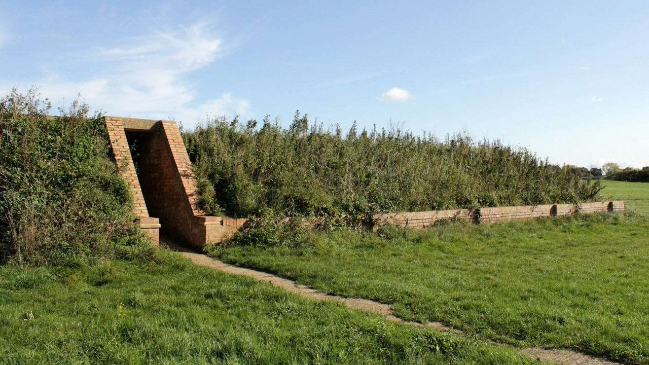 The Buildings That Fought Hitler backdrop