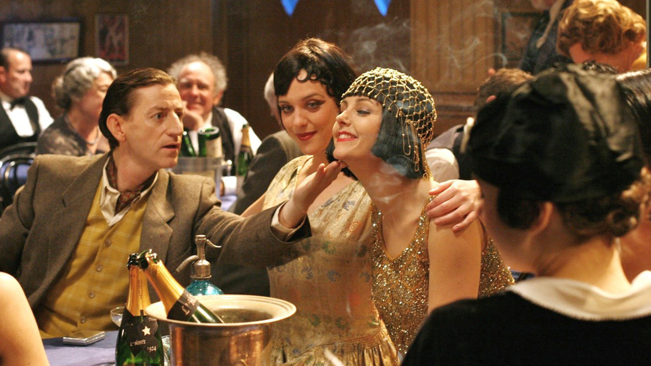 Chat bleu, chat noir backdrop