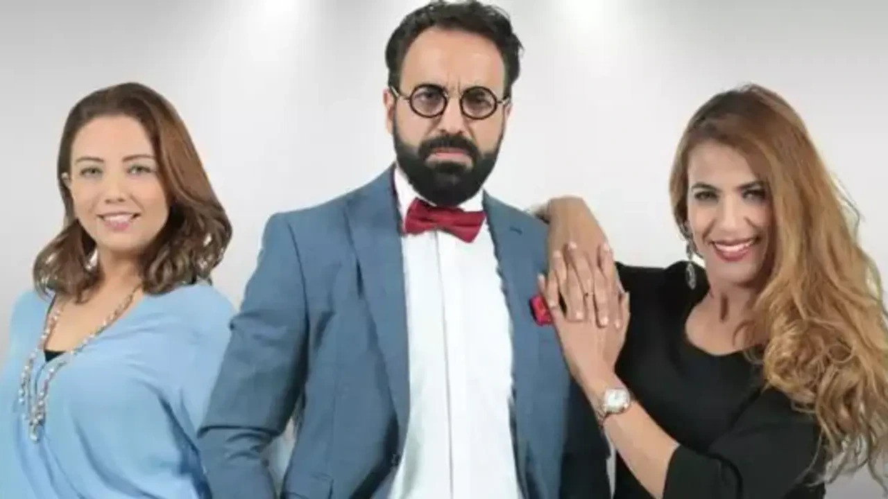 Allah Ysameh backdrop