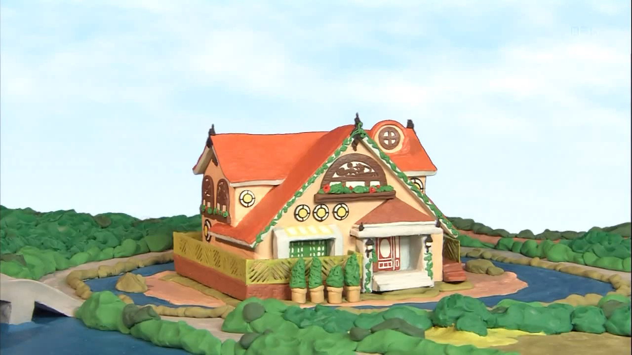 Perfume's chandelier house backdrop