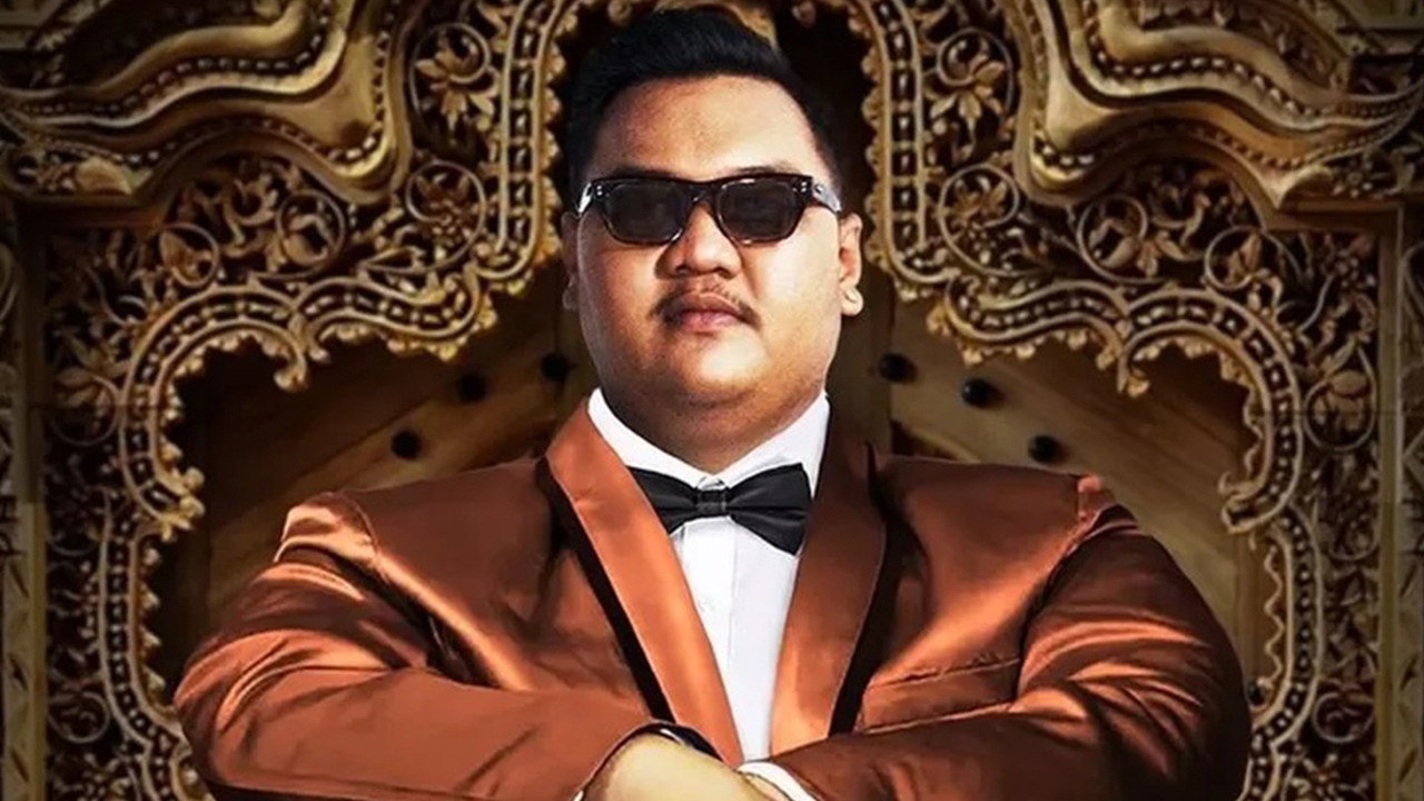 Cidro Asmoro backdrop