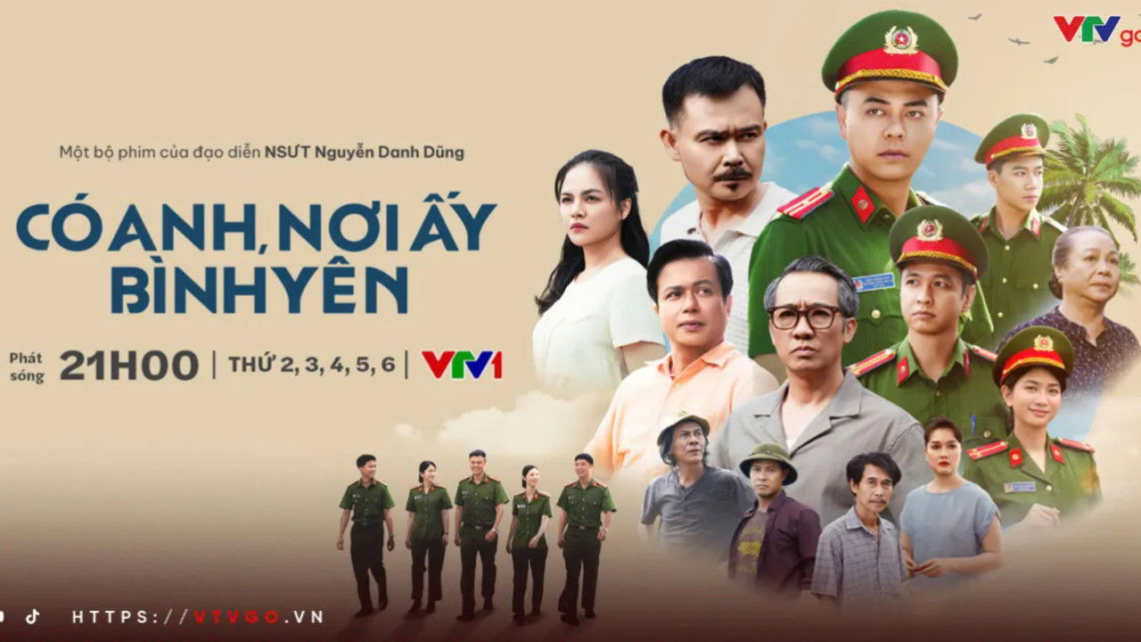 Có anh, nơi ấy bình yên backdrop