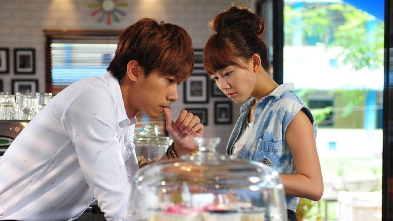 96°C Café backdrop