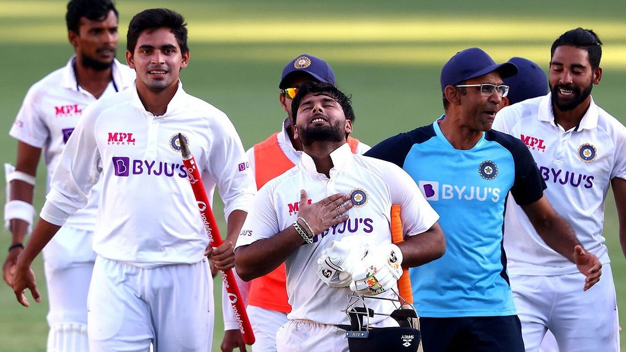 Down Underdogs backdrop