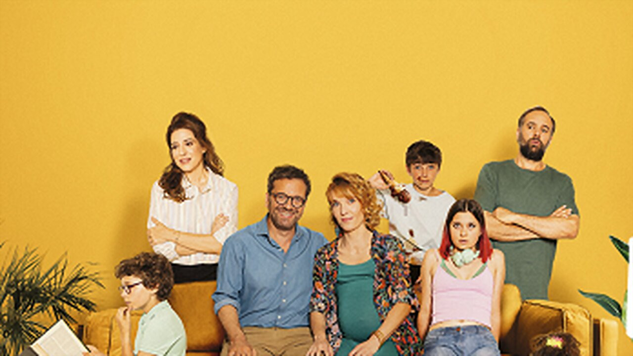 Bonus Family backdrop