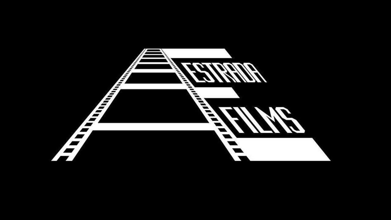 Entrevista com a Bruxa backdrop