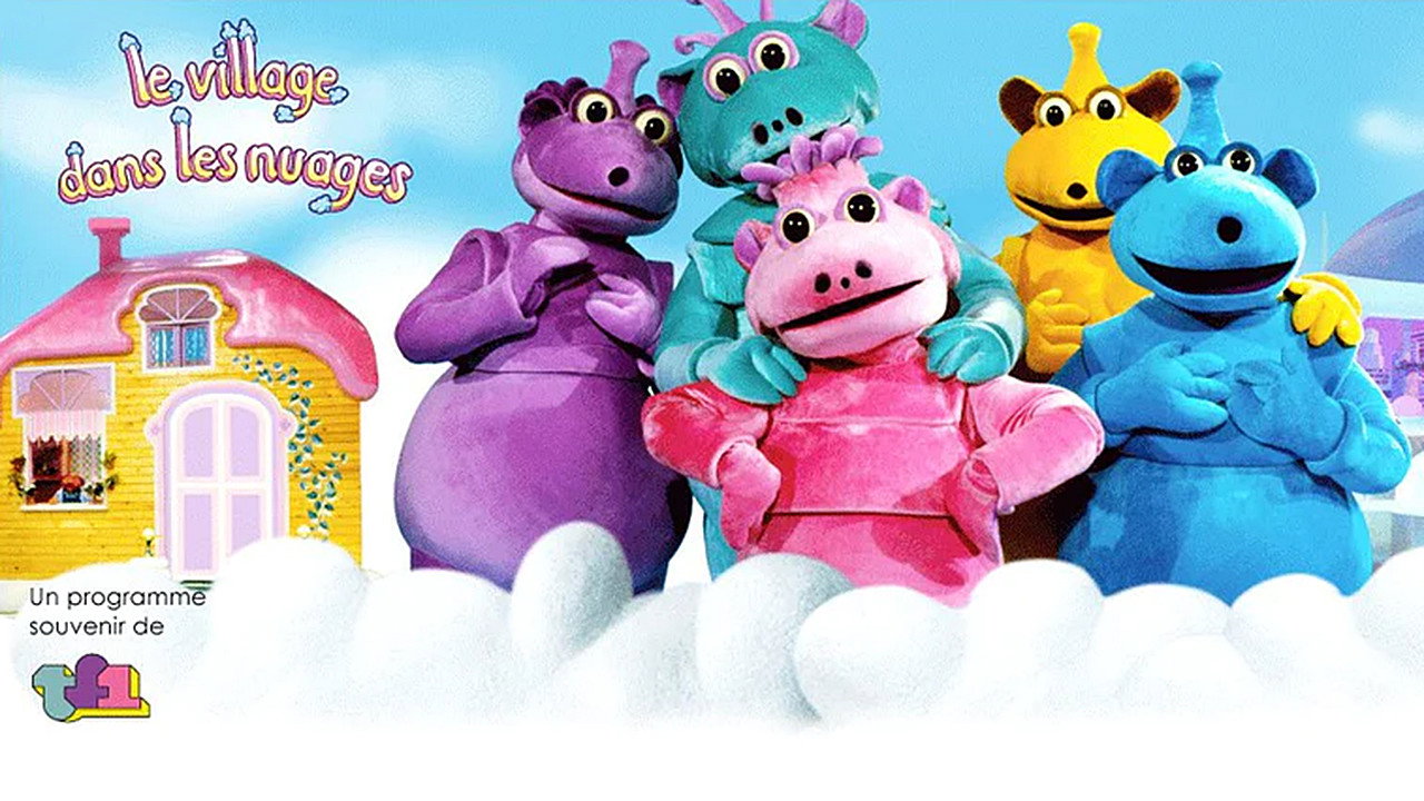 Le Village Dans Les Nuages backdrop