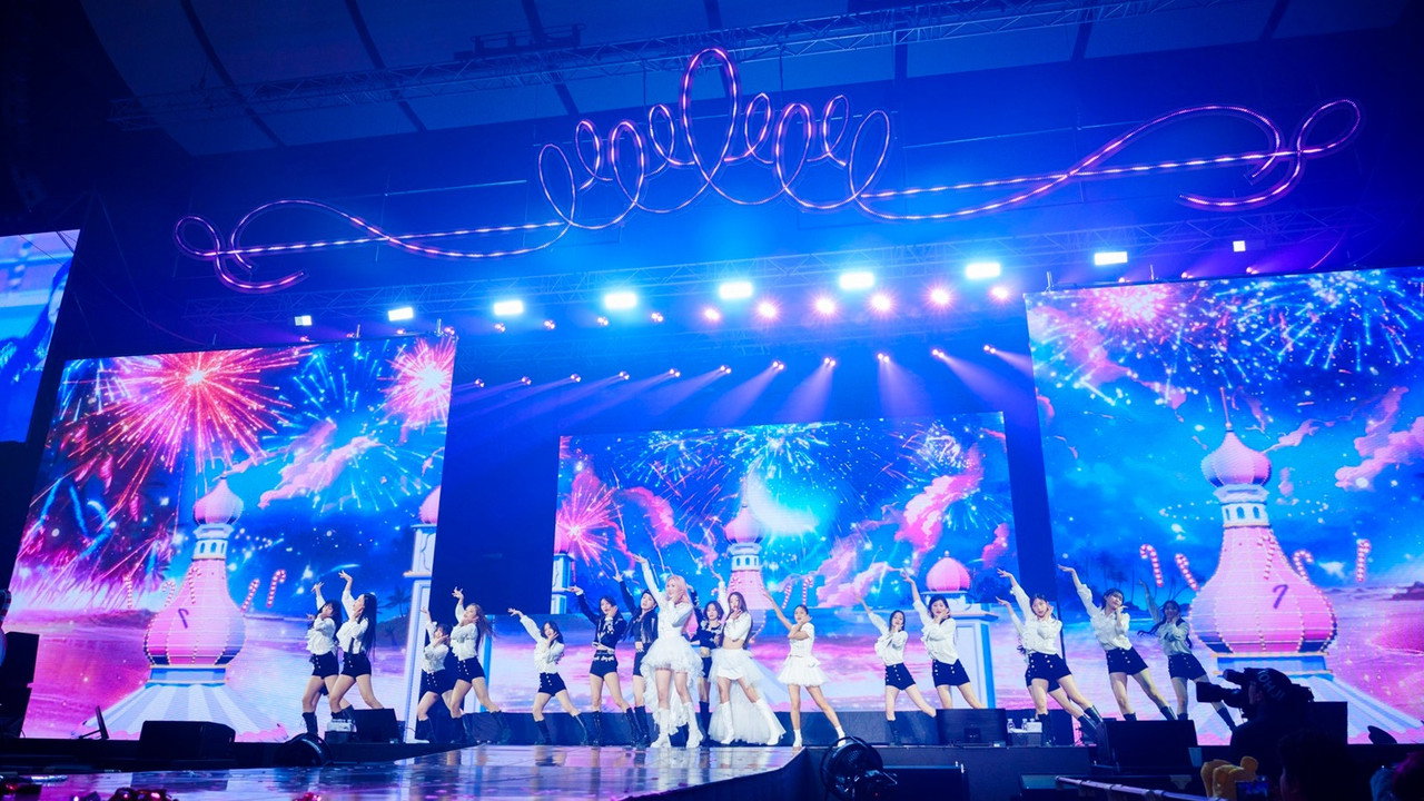 OH MY GIRL - OH MY LAND - FAN CONCERT backdrop