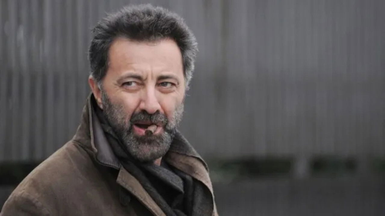 Fog and Crimes backdrop