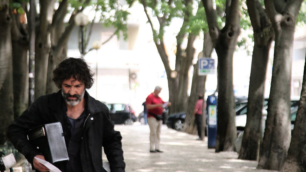 Uma Vida À Espera backdrop