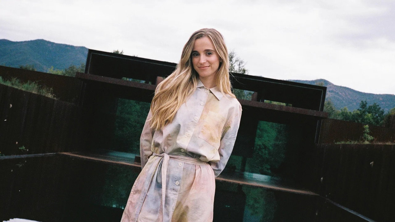 Entre quatre parets backdrop