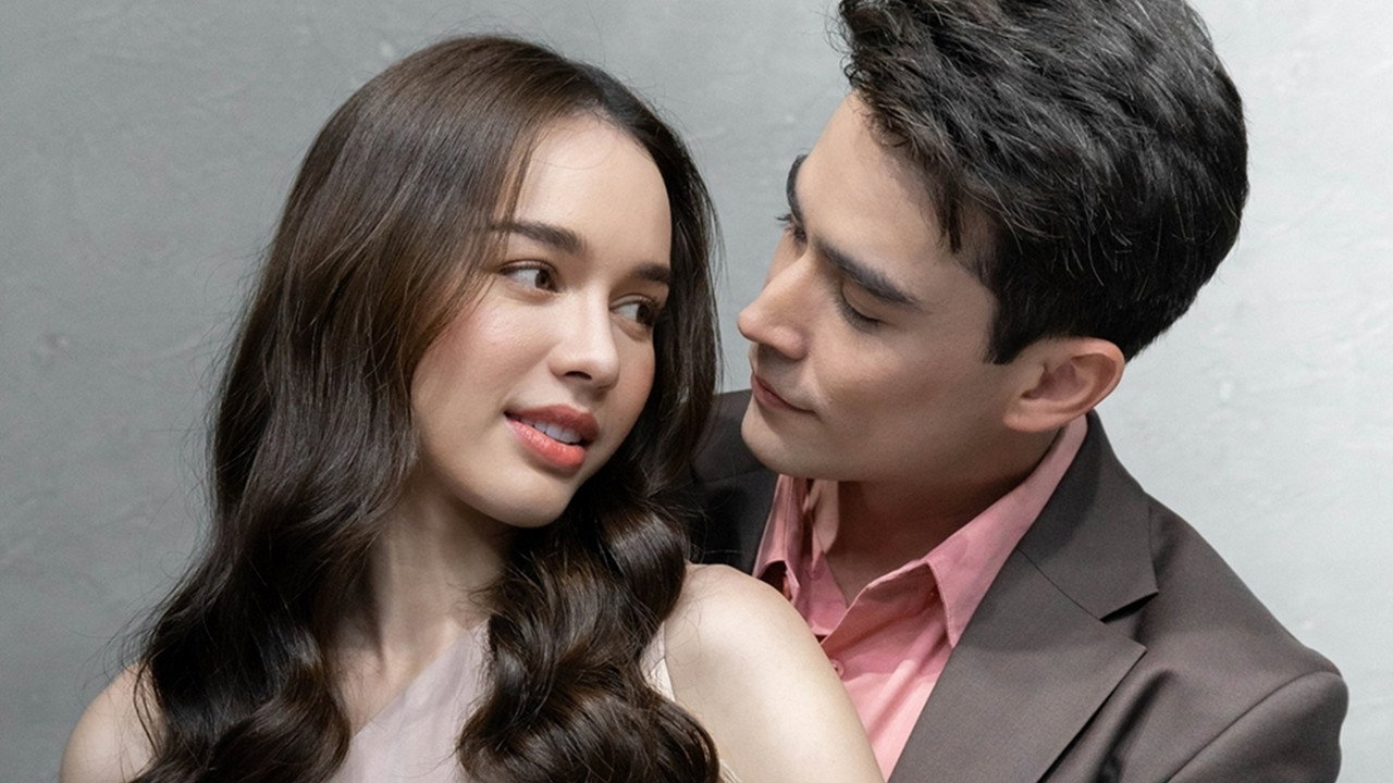 Temporary Mom backdrop