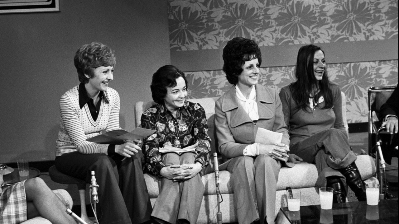 Aujourd'hui Madame backdrop