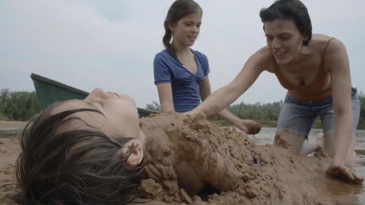 Río atrevido backdrop