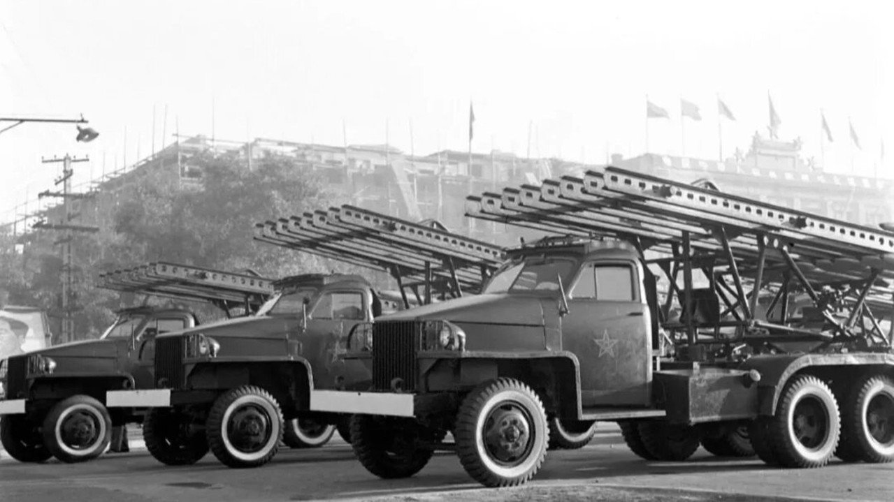 中华人民共和国1951年国庆阅兵 backdrop