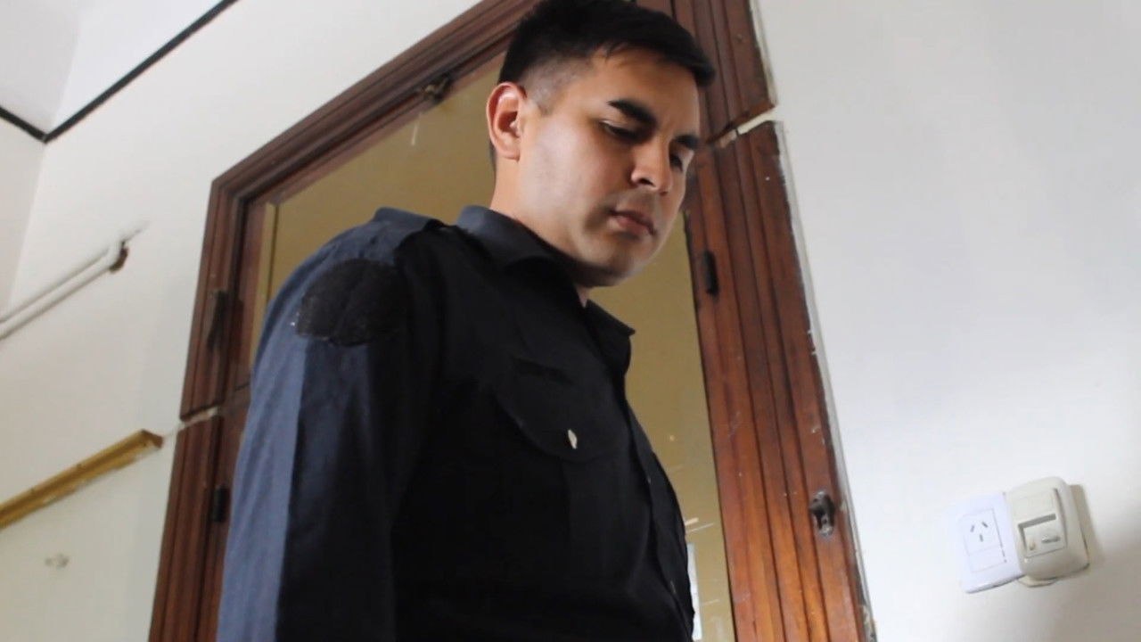 El Escape Imperceptible backdrop