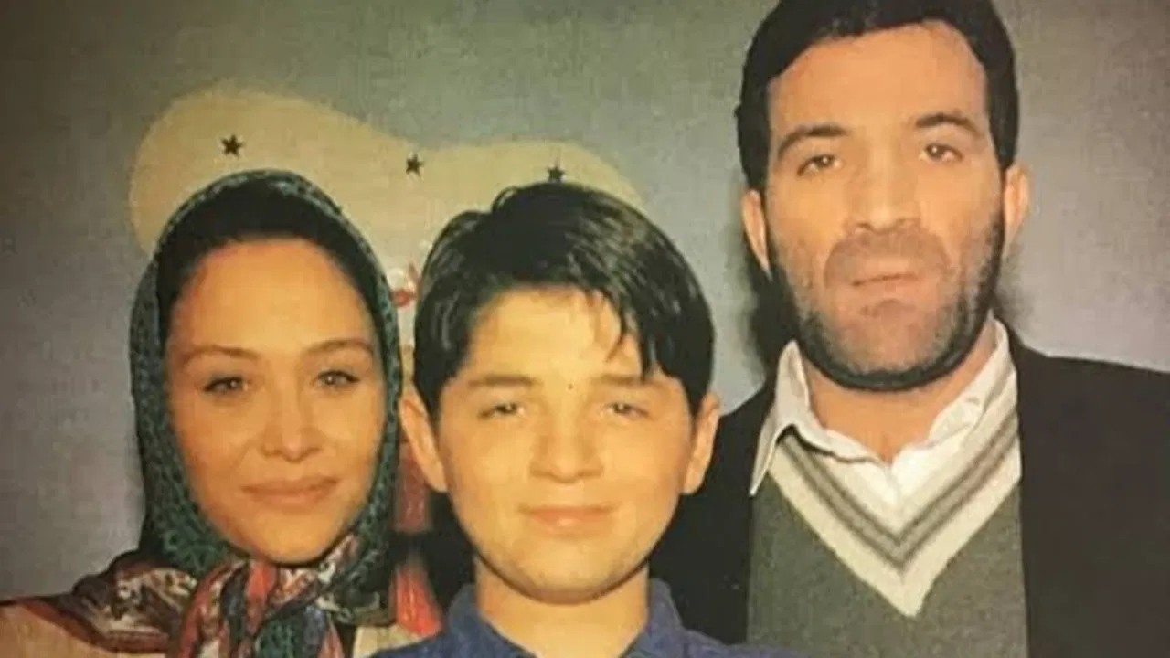 Acı Günler backdrop