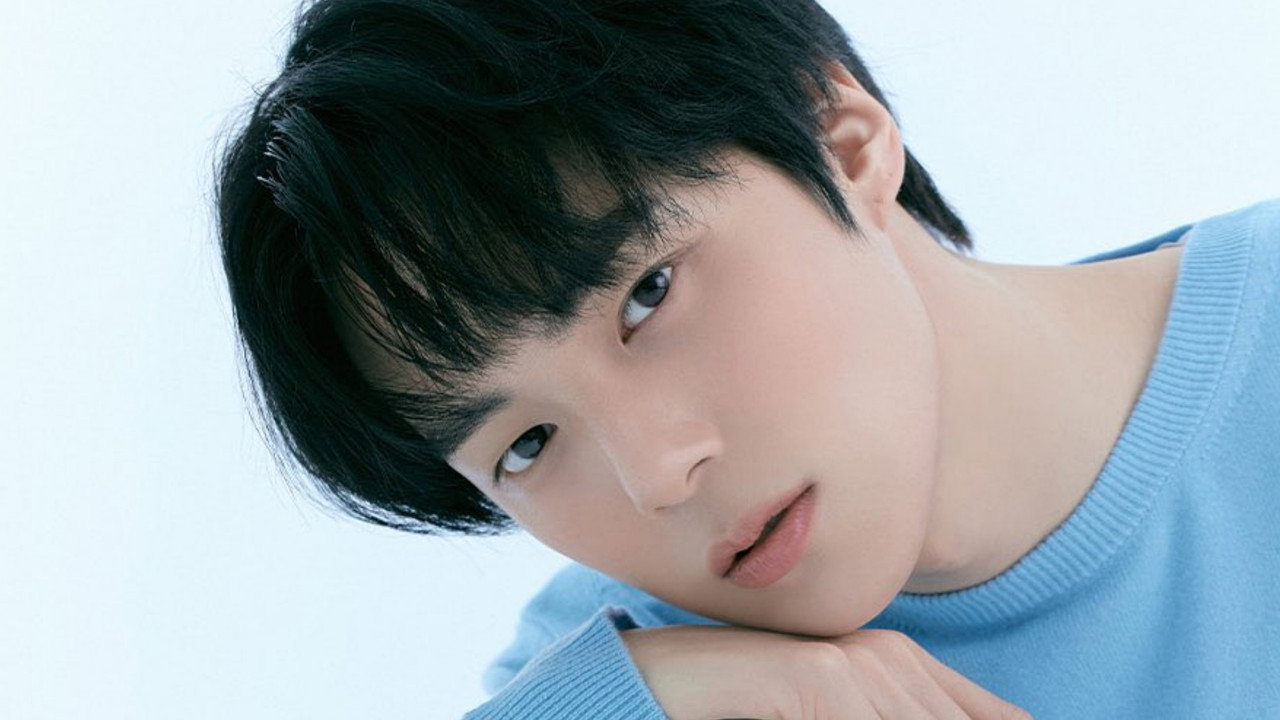 Let's GO!5rae backdrop