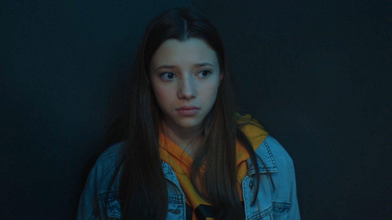 She's a Fool Herself backdrop