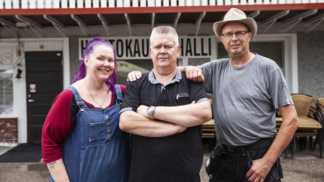 Suomen huutokauppakeisari backdrop