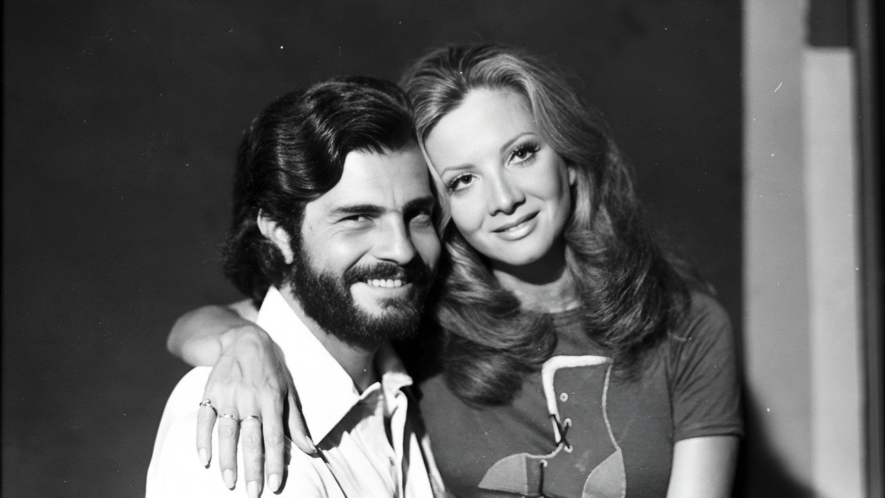 O Homem Que Deve Morrer backdrop