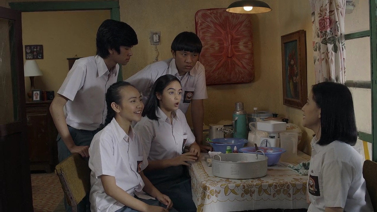 Cemara's Family: The Series backdrop