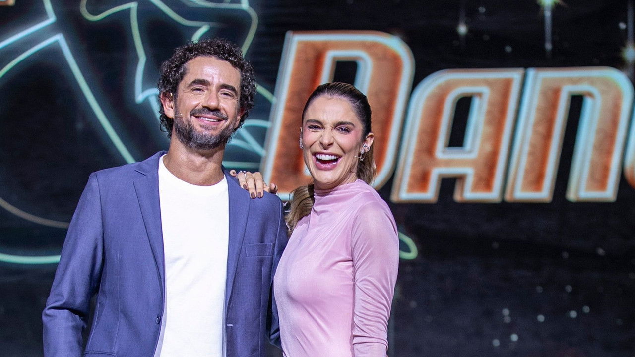 Love & Dance backdrop