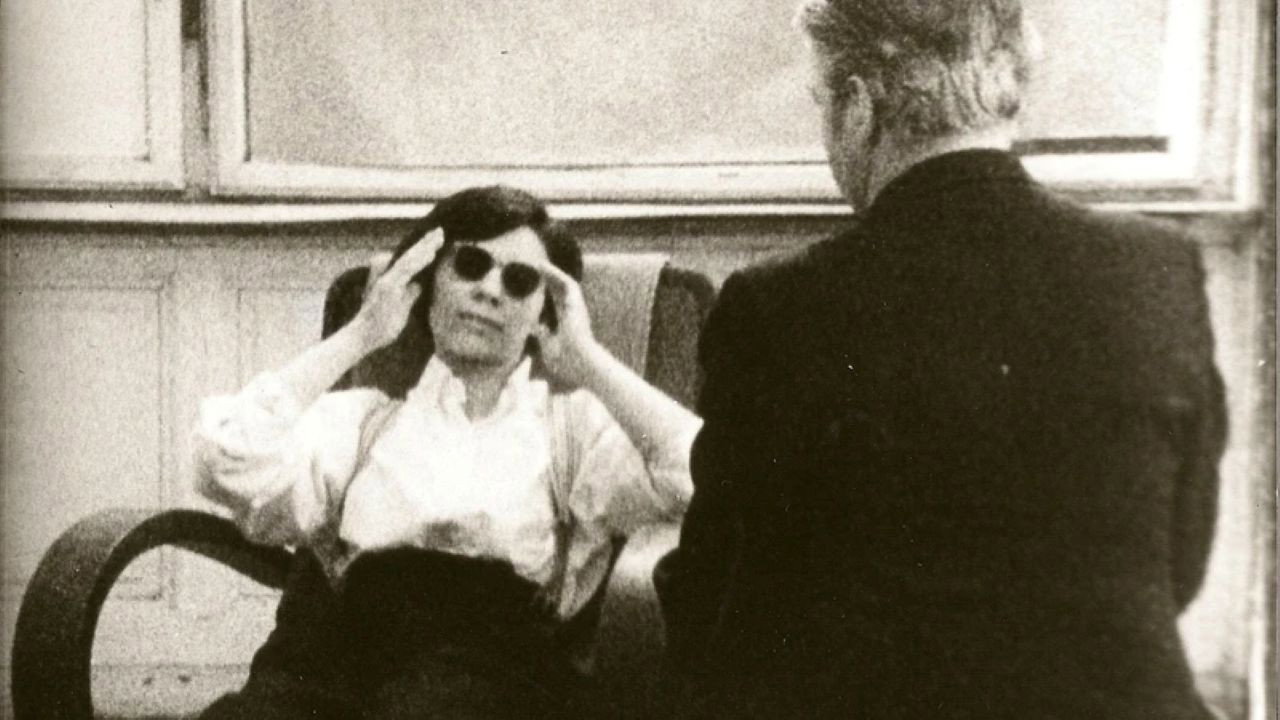 Flirt: Hipnózis backdrop