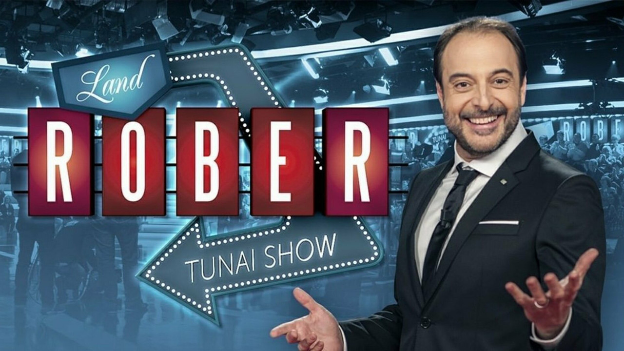 Land Rober Tunai Show backdrop