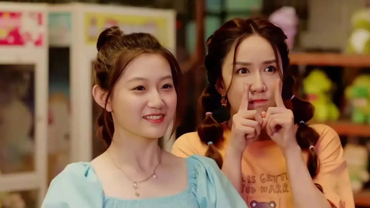 Biography of Heroes in Northeast Night Market backdrop