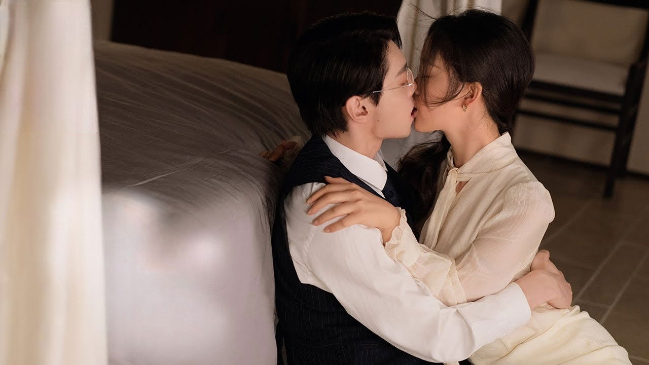 The Silent Wife backdrop