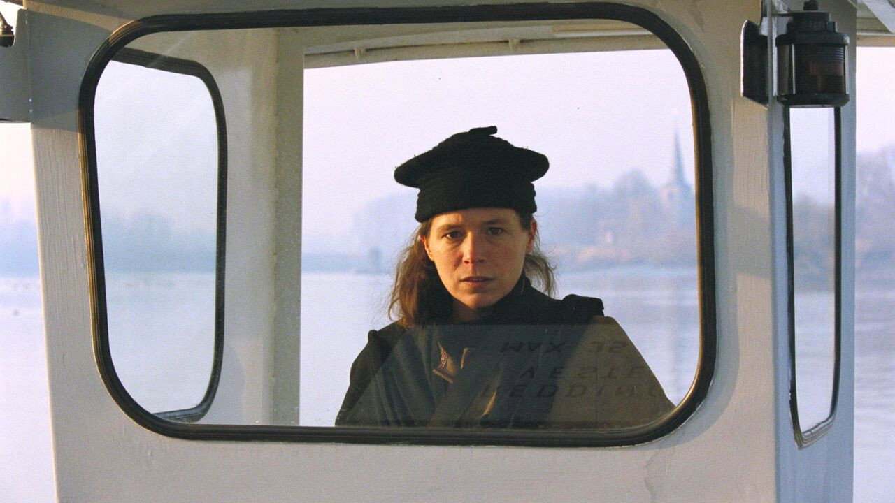 Stille Waters backdrop