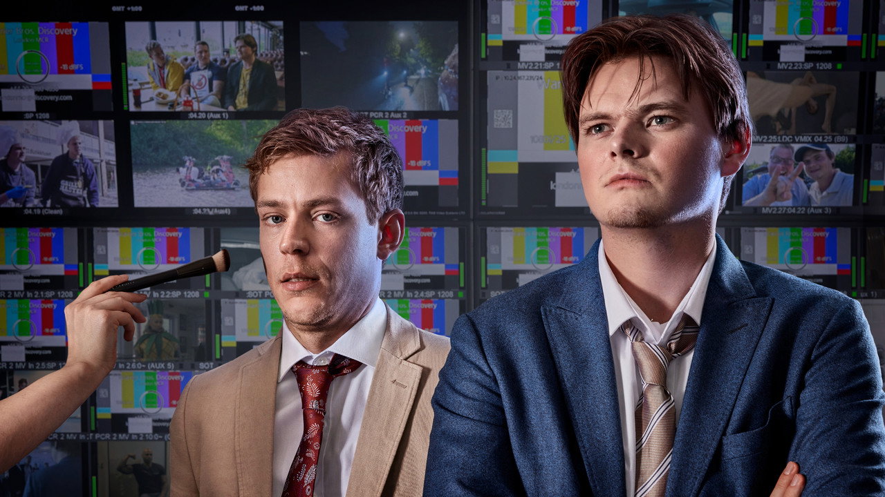 Erlend og Steinar hjelper deg backdrop