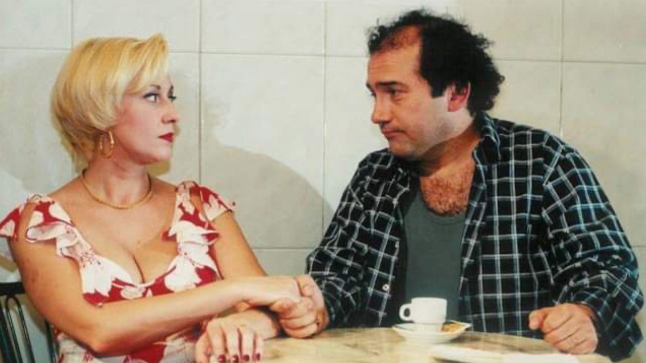 Bons Vizinhos backdrop