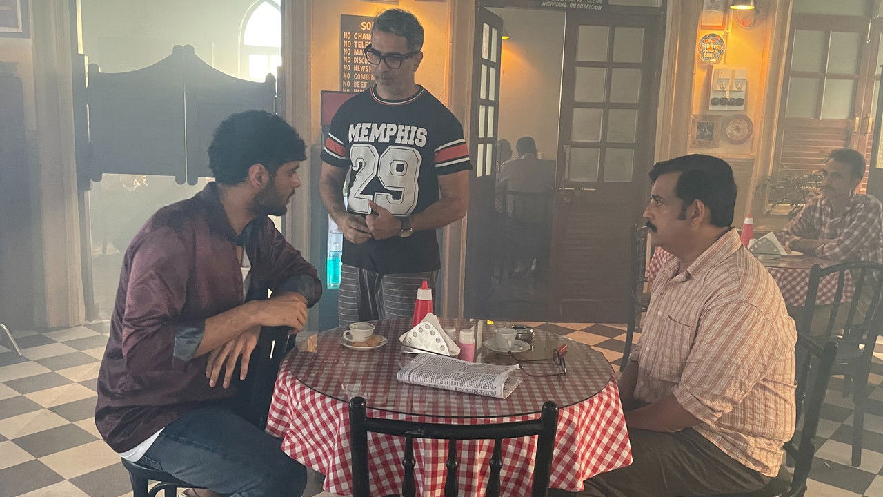 Bun Maska, Chai backdrop