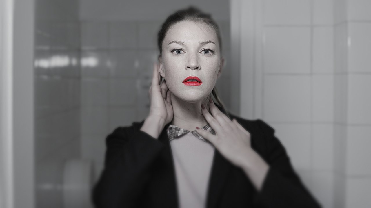 Dead Beautiful backdrop