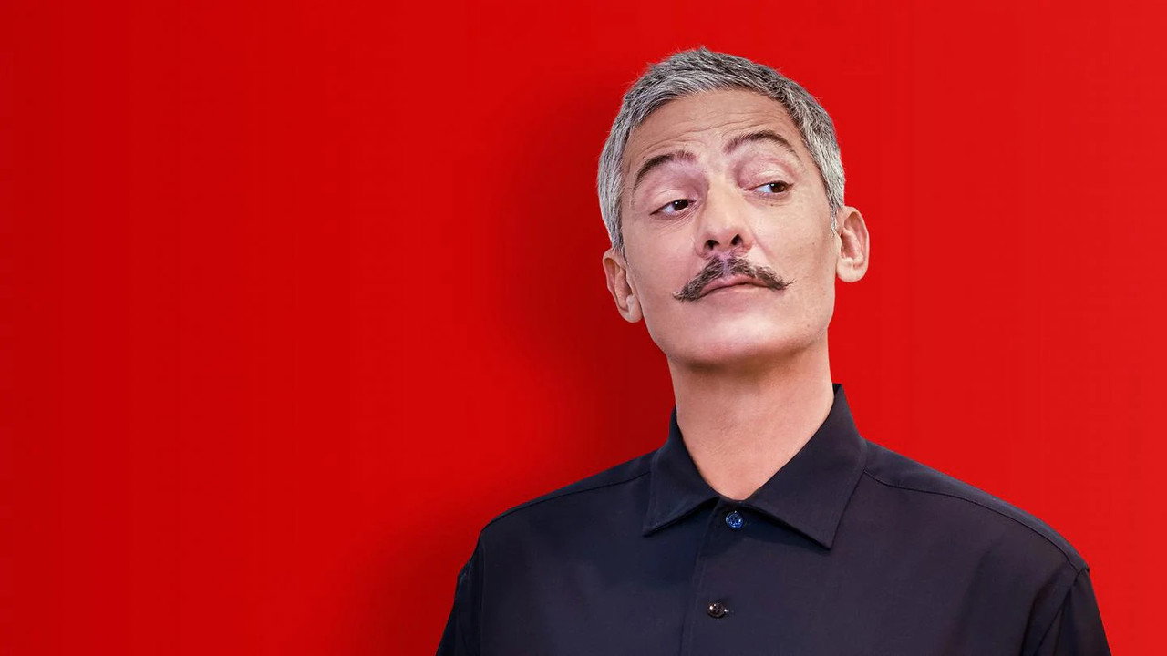 Waiting for Viva Rai2! backdrop