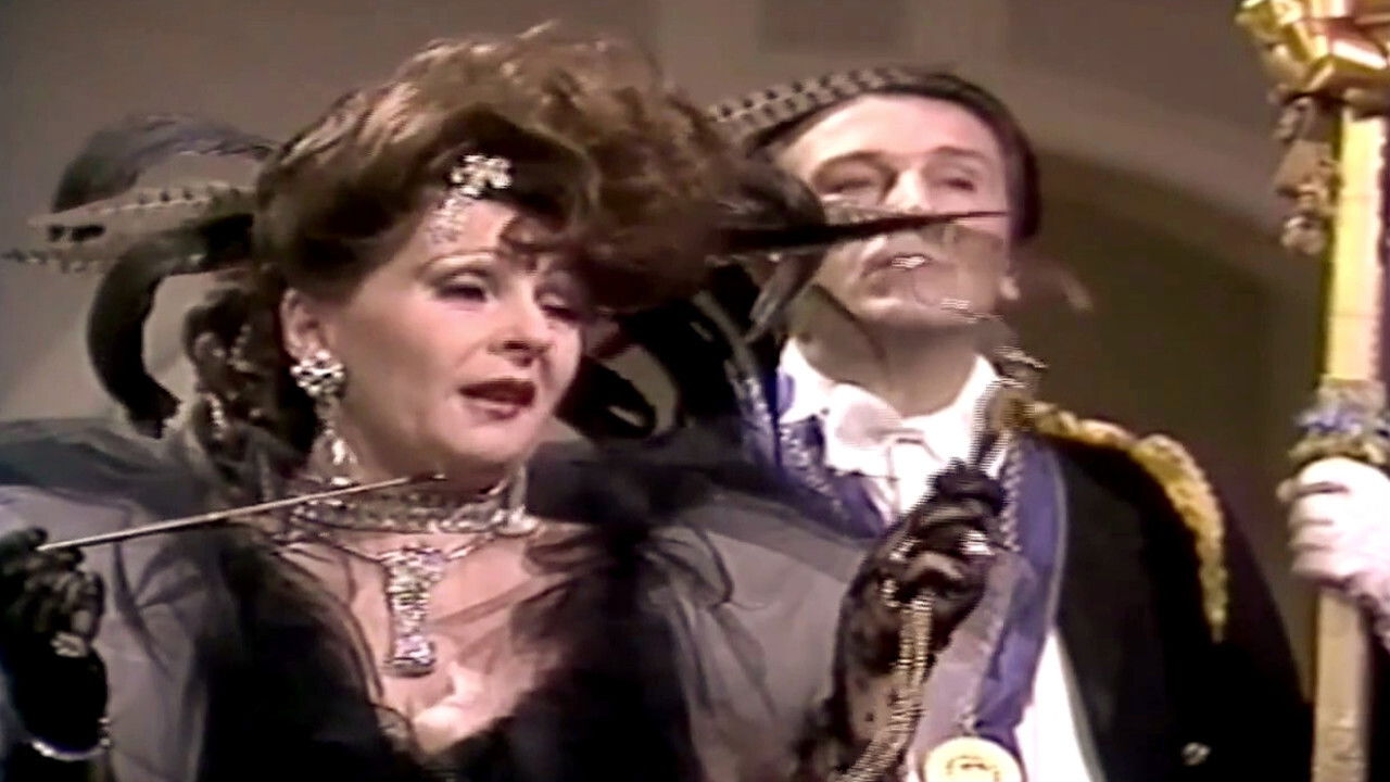 Madame Sousou backdrop