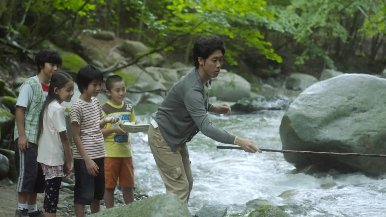 Platinum Town backdrop