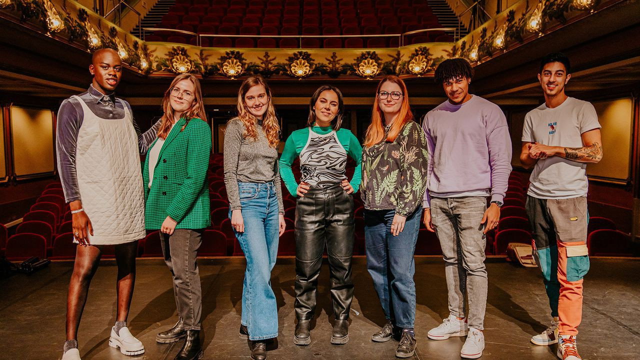 Op 't eerste zicht backdrop