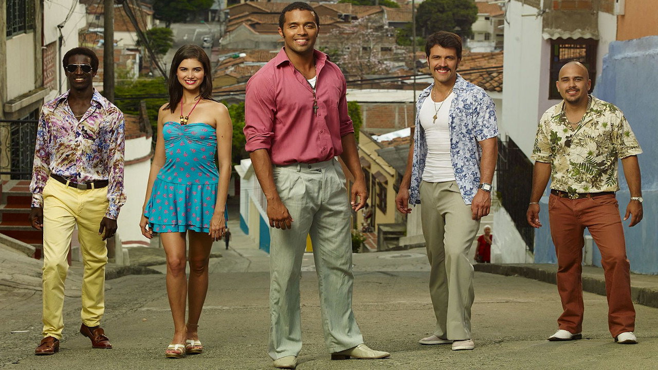 Lo Que Diga el Corazón, Niche backdrop