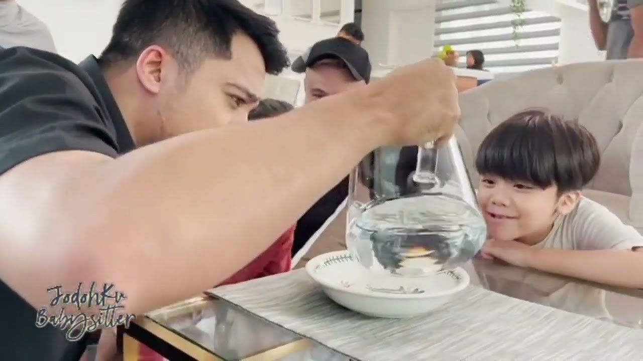 Jodohku Babysitter backdrop