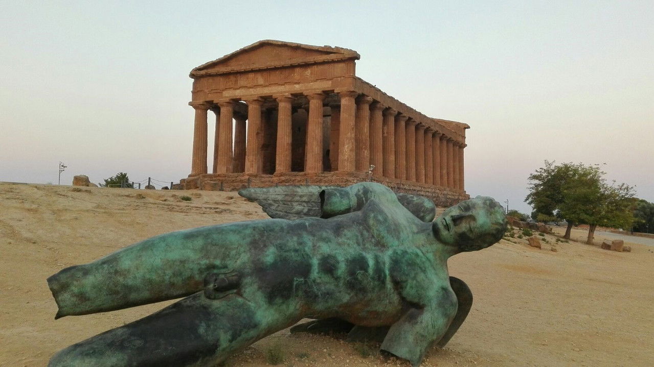 Wonders - The Peninsula of Treasures backdrop