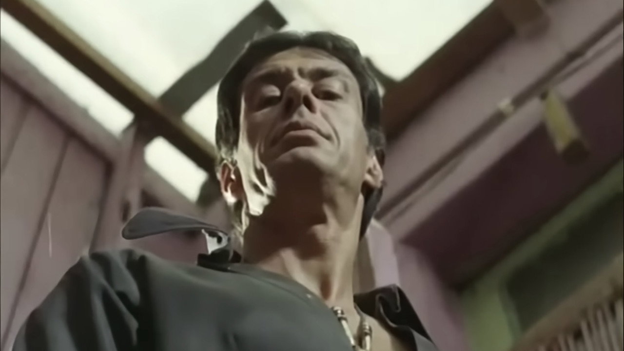 Toña, Born a Virgin backdrop