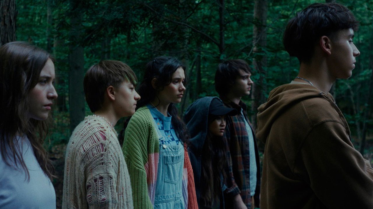 Rouge forêt backdrop