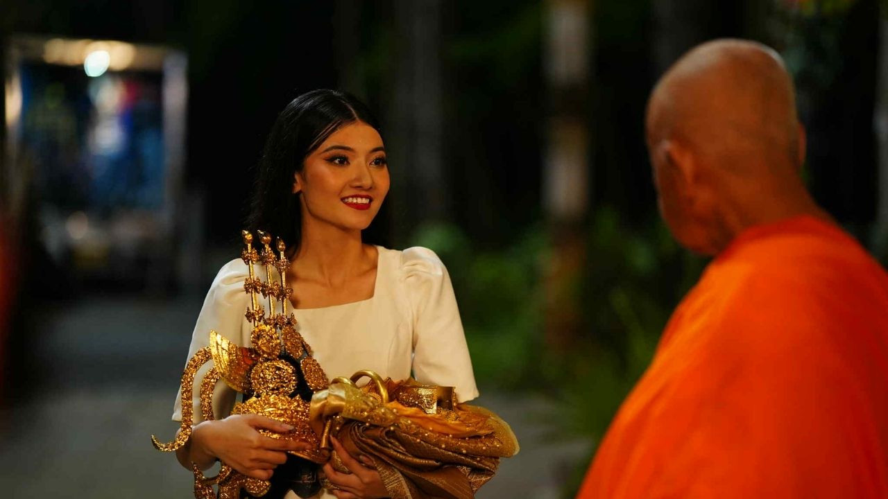 The Hell Trotter backdrop