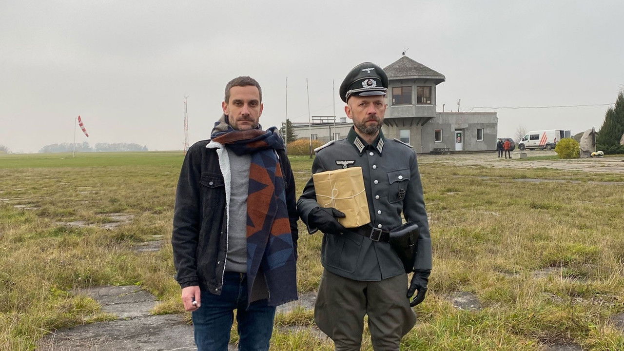 Polowanie na Hitlera backdrop